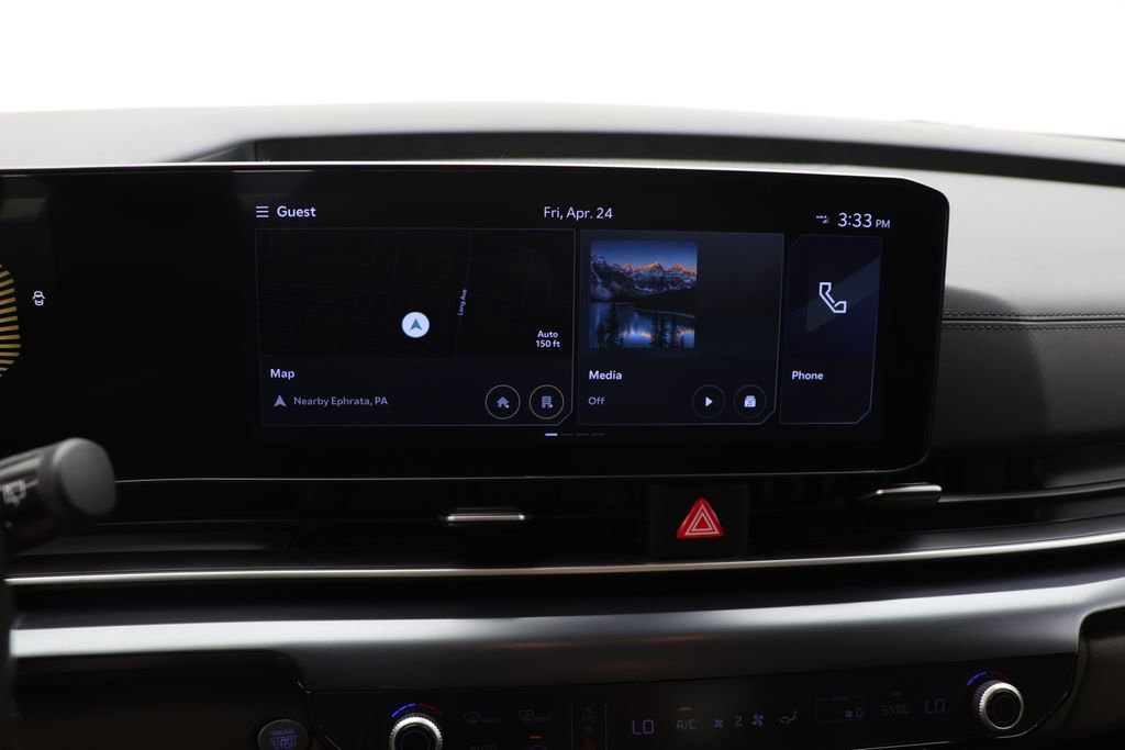 Used 2025 Kia Carnival FWD image 20