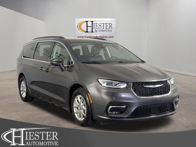Used 2022 Chrysler Pacifica Touring-L
