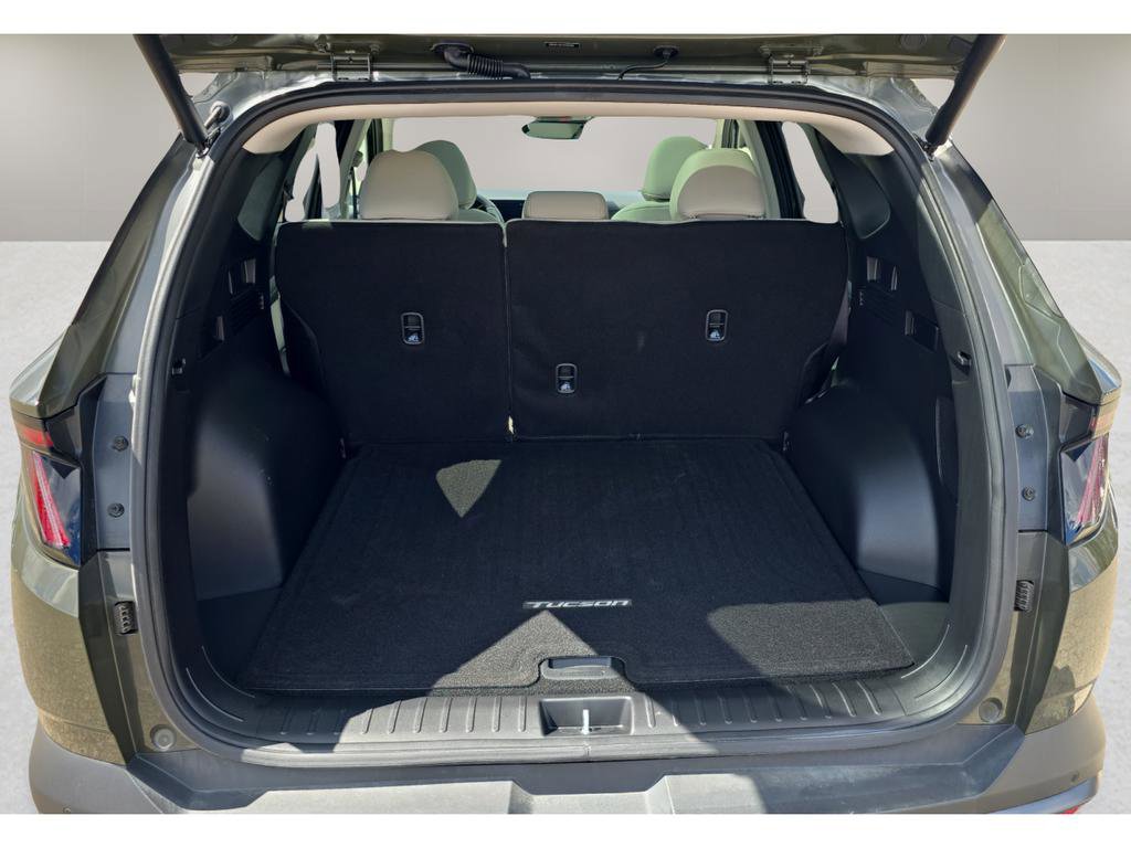 Used 2025 Hyundai Tucson Limited AWD/4WD image 9