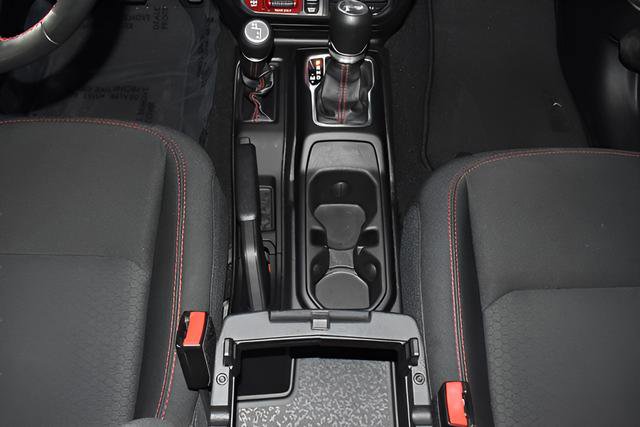 Used 2023 Jeep Wrangler Unlimited Rubicon w/ Cold Weather Group AWD/4WD image 20