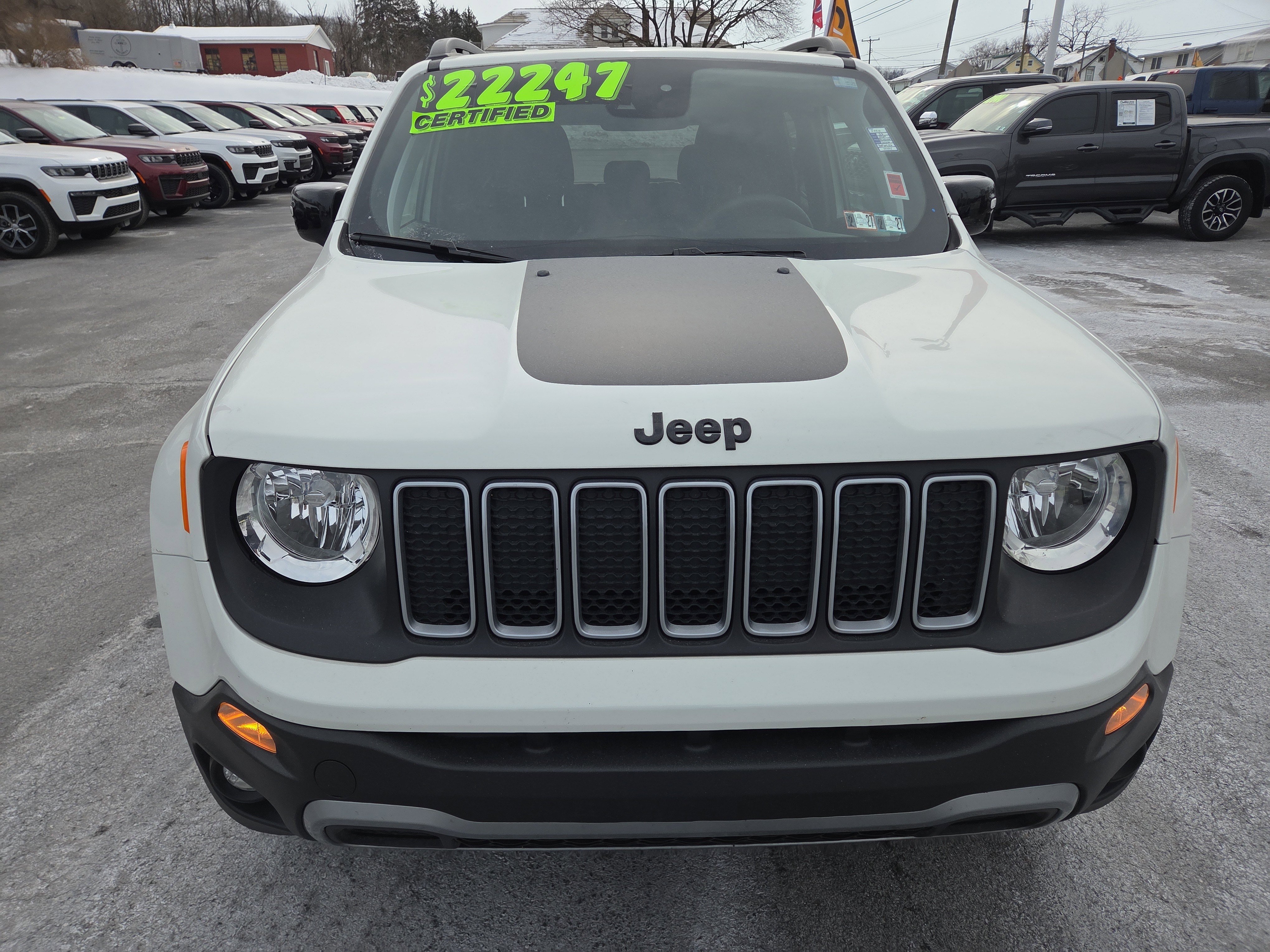 Certified 2023 Jeep Renegade Latitude AWD/4WD image 8
