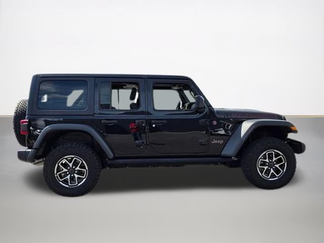 Used 2025 Jeep Wrangler Unlimited Rubicon AWD/4WD image 5