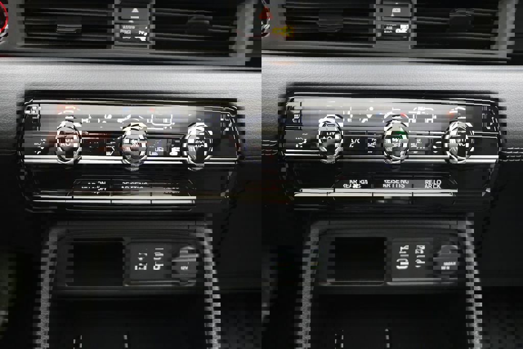 Used 2025 Honda Pilot Touring image 22