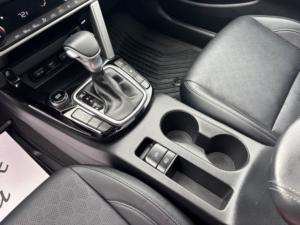 Used 2021 Kia Seltos SX w/ SX Sunroof Package image 16