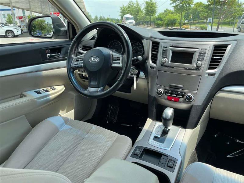 Used 2014 Subaru Outback 2.5i Premium AWD/4WD image 26