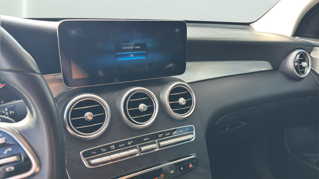Used 2020 Mercedes-Benz GLC 300 4MATIC image 15