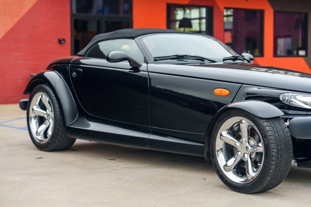 Used 2000 Plymouth Prowler image 19