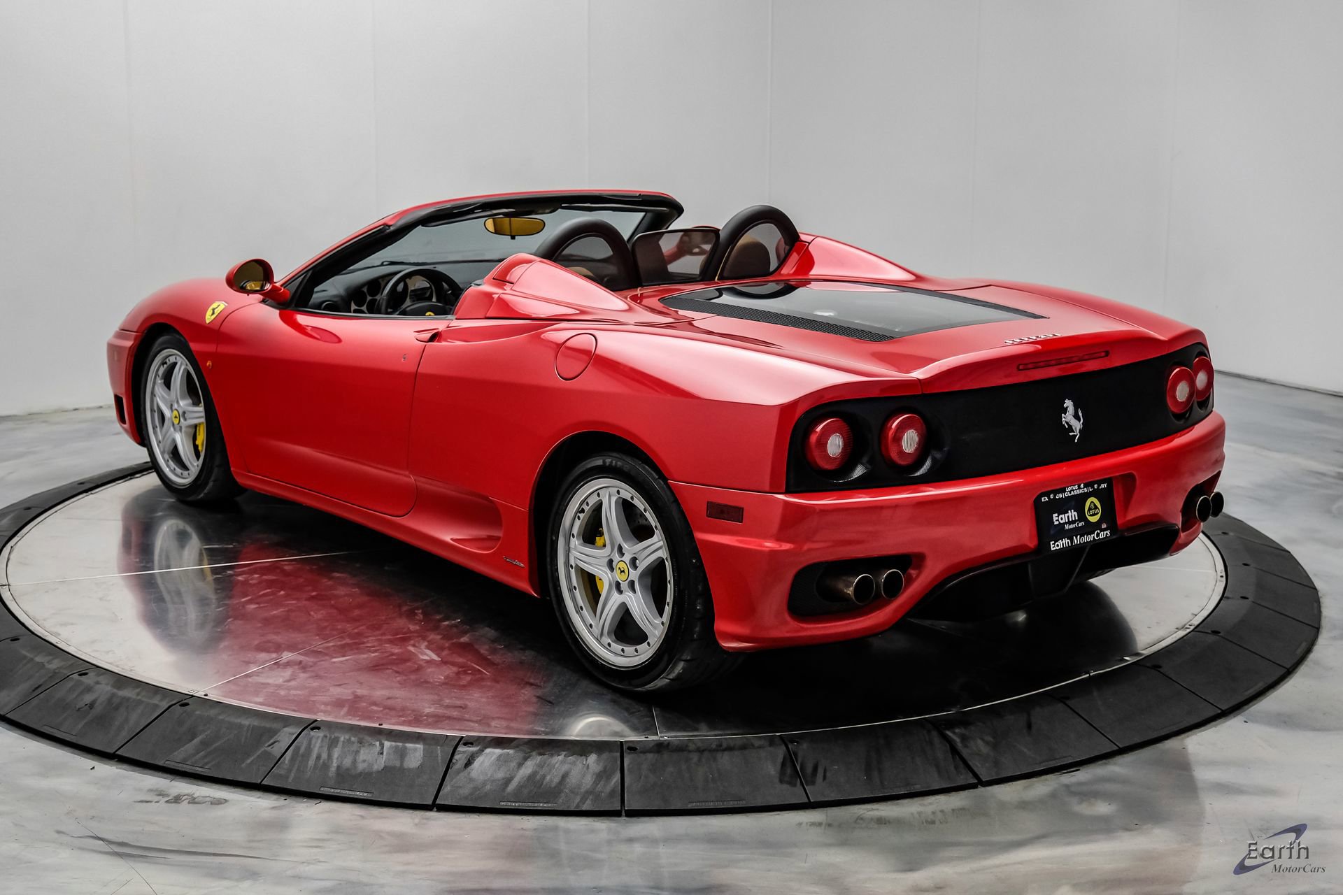 Used 2004 Ferrari 360 Spider image 15