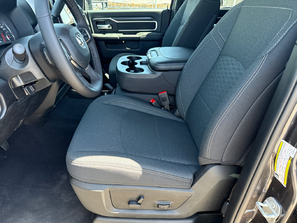 New 2026 RAM 2500 Big Horn AWD/4WD image 20