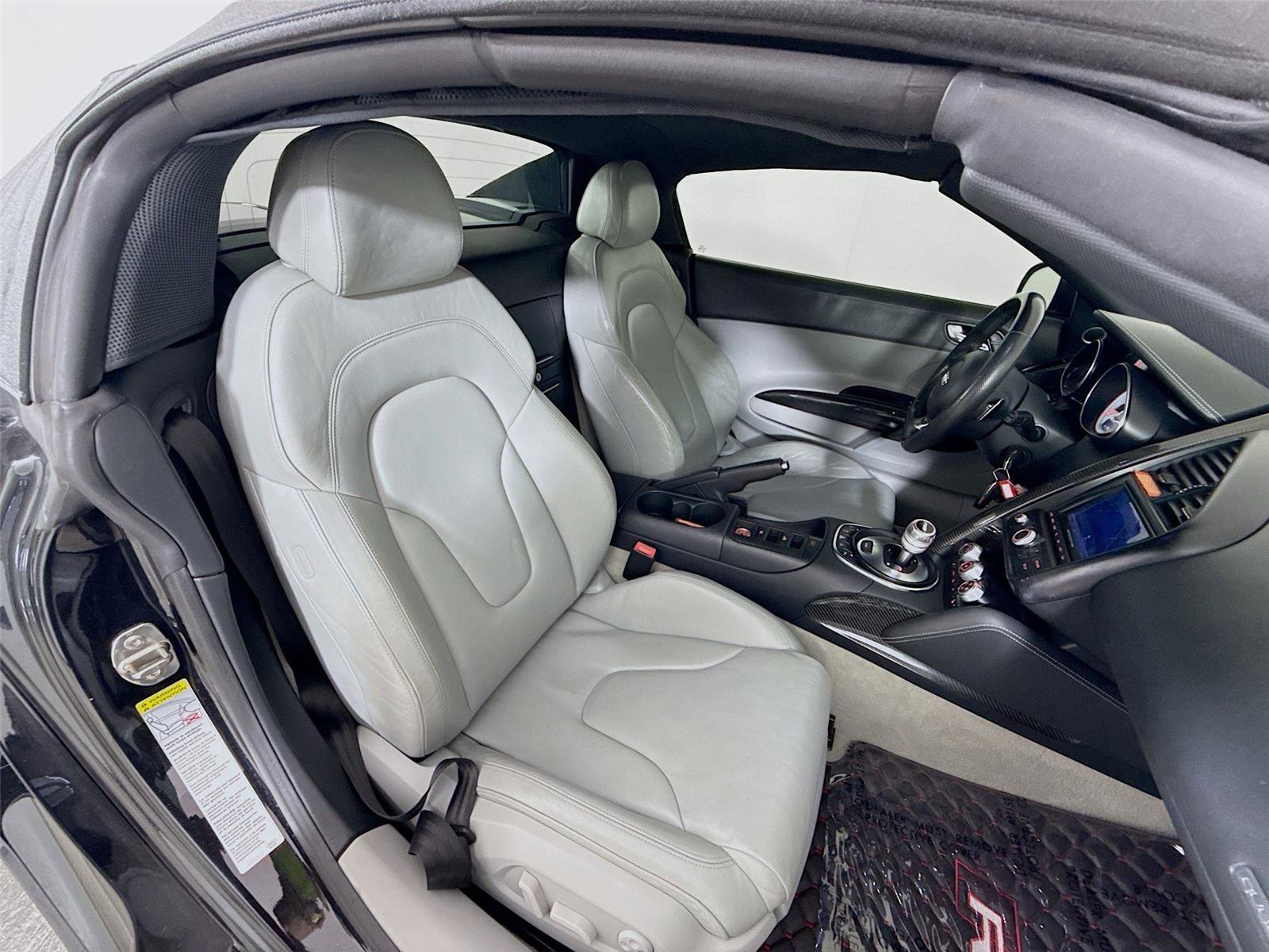 Used 2012 Audi R8 V10 image 16