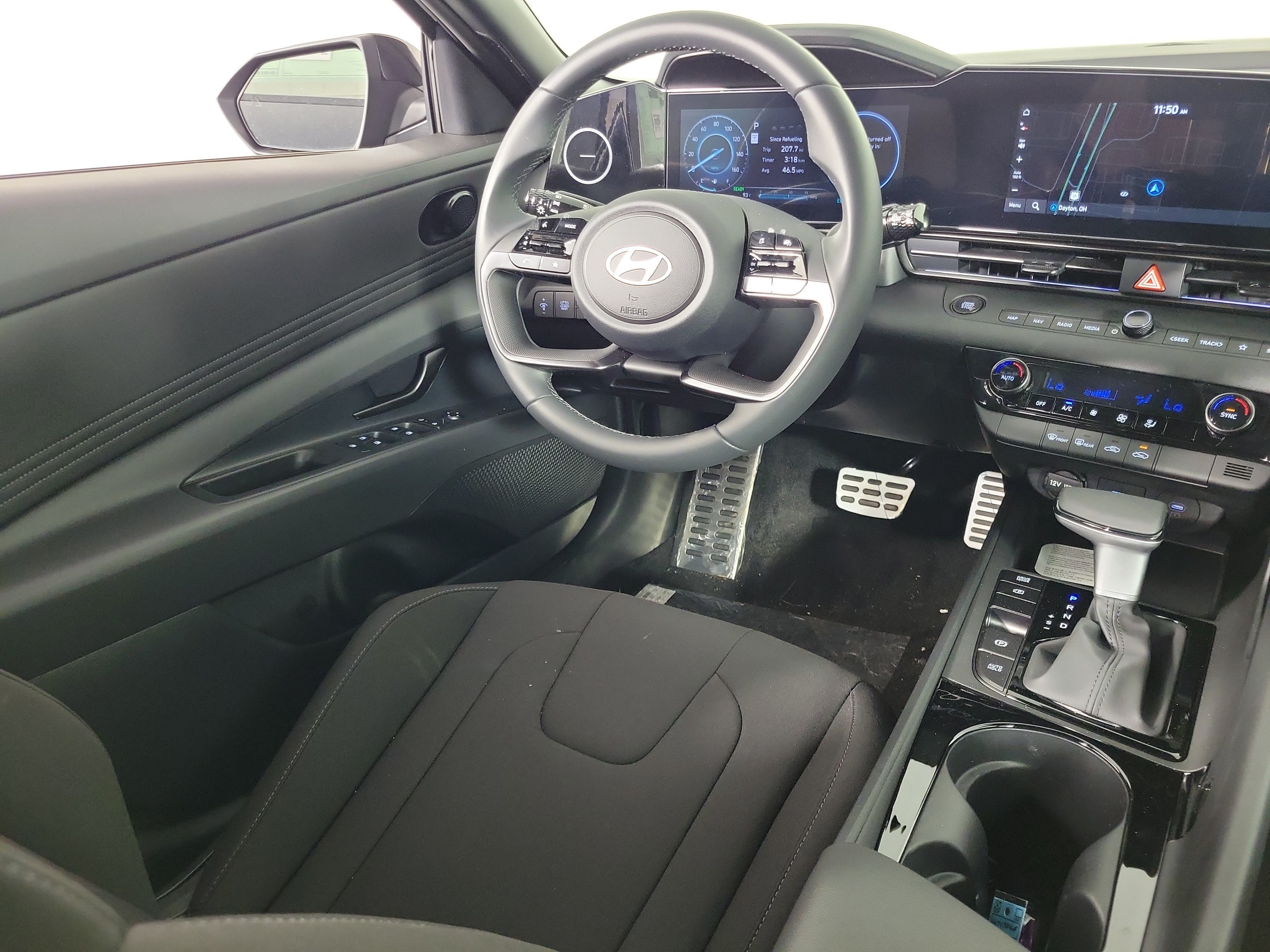 New 2026 Hyundai Elantra SEL FWD image 5