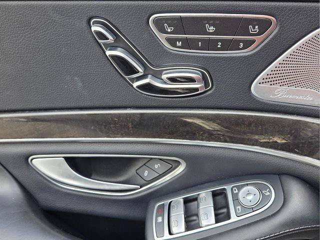 Used 2018 Mercedes-Benz S 560 Sedan image 23