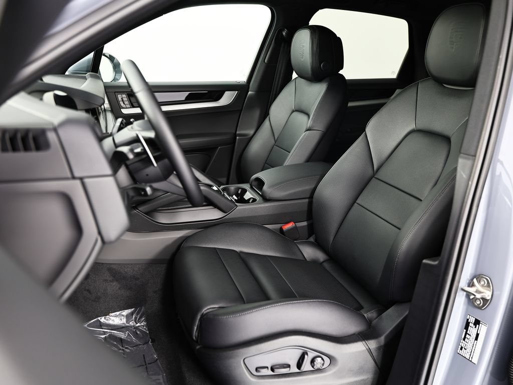 New 2026 Porsche Cayenne AWD/4WD image 5
