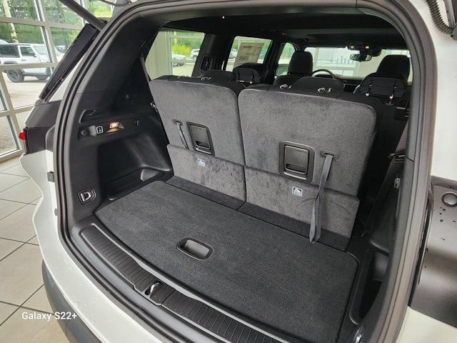 New 2024 Jeep Grand Cherokee L Altitude AWD/4WD image 13