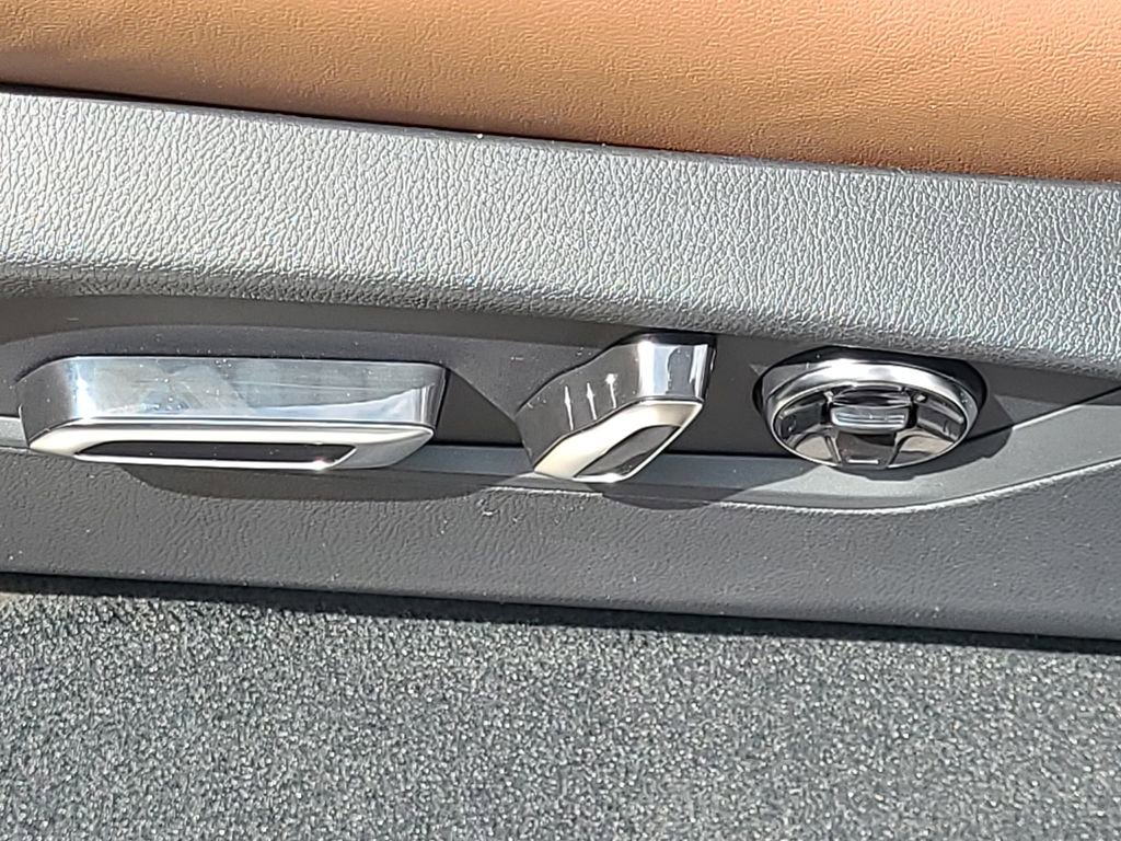 New 2026 Acura MDX w/ Advance Package AWD/4WD image 16