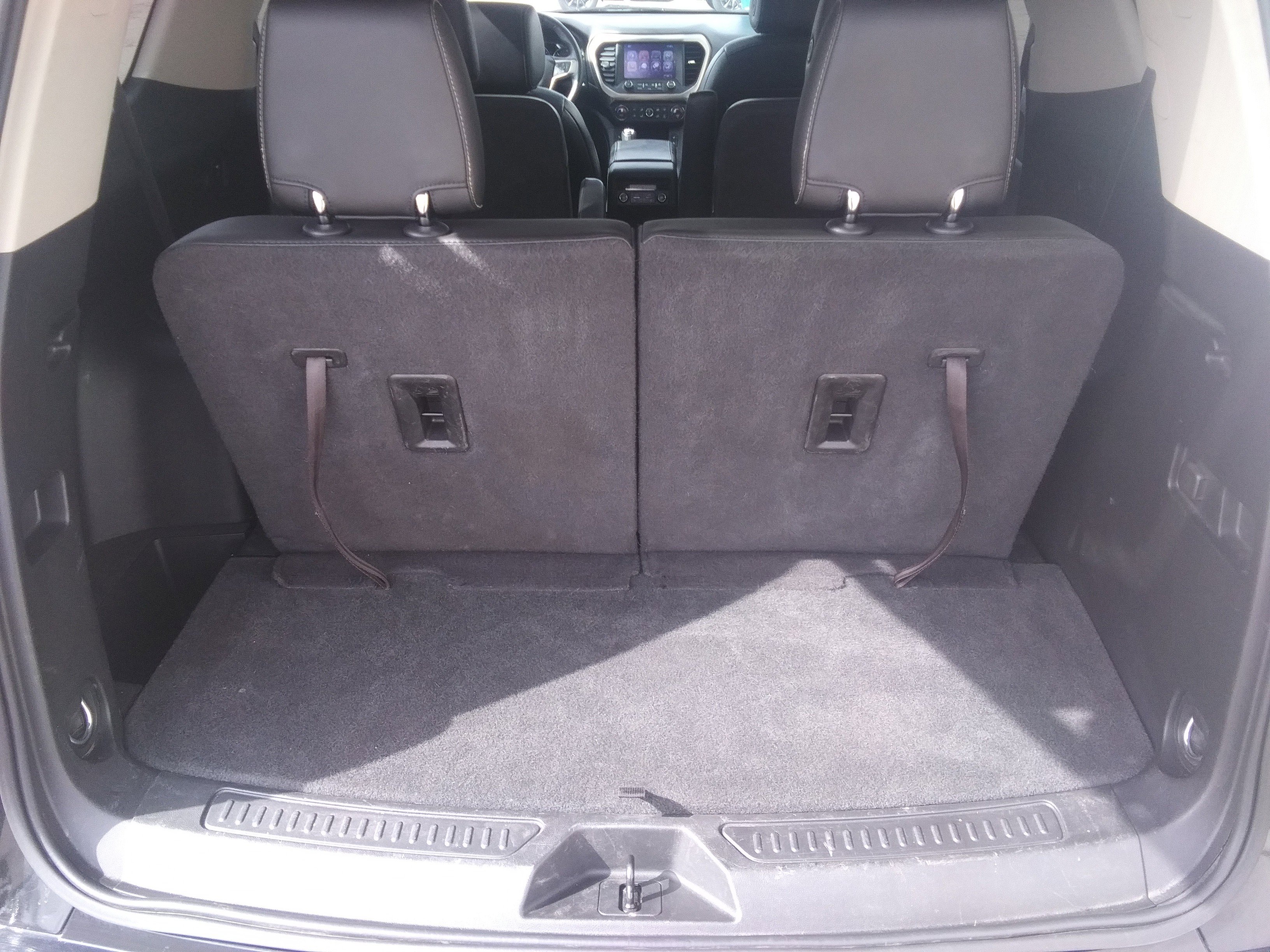 Used 2017 GMC Acadia Denali w/ Technology Package image 8