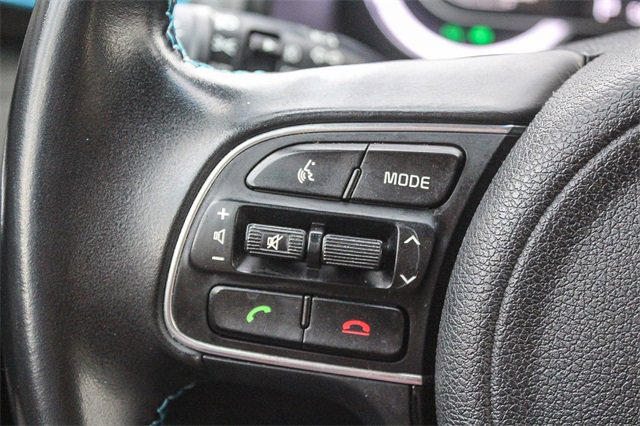 Used 2019 Kia Niro EX image 32