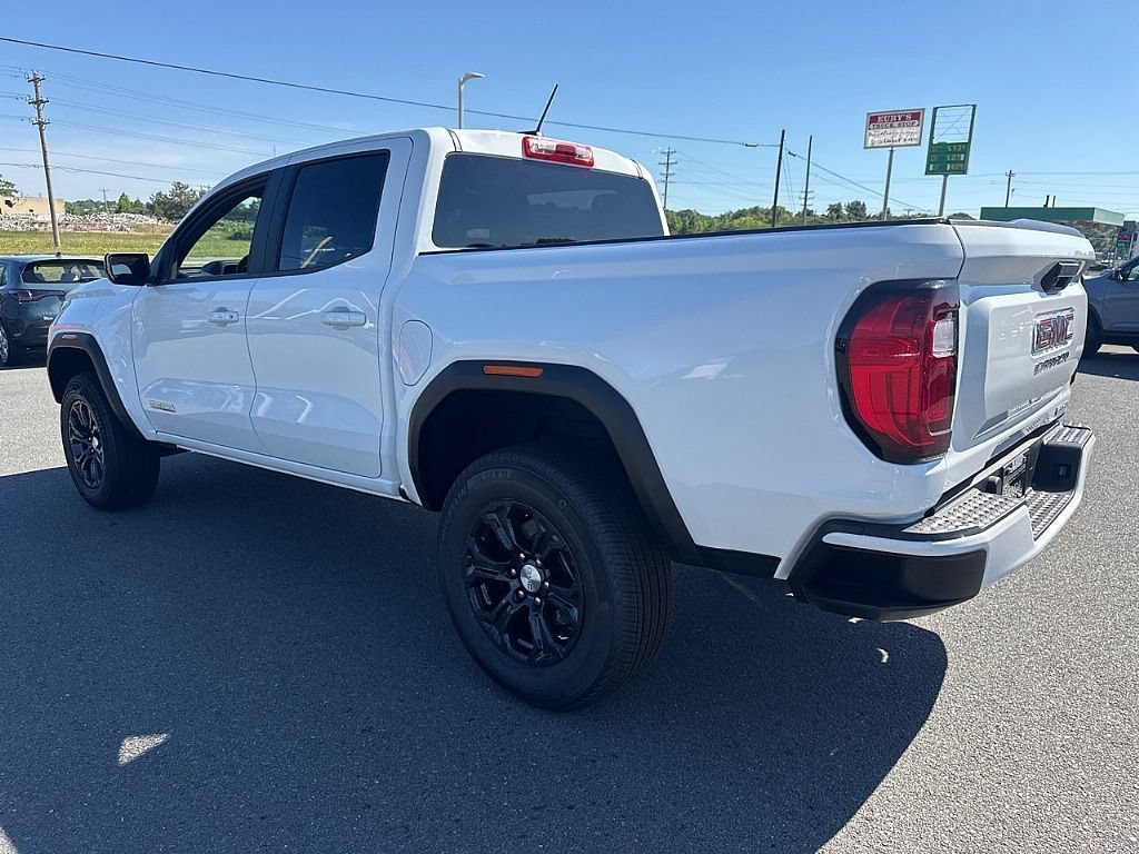 Used 2024 GMC Canyon Elevation RWD image 5
