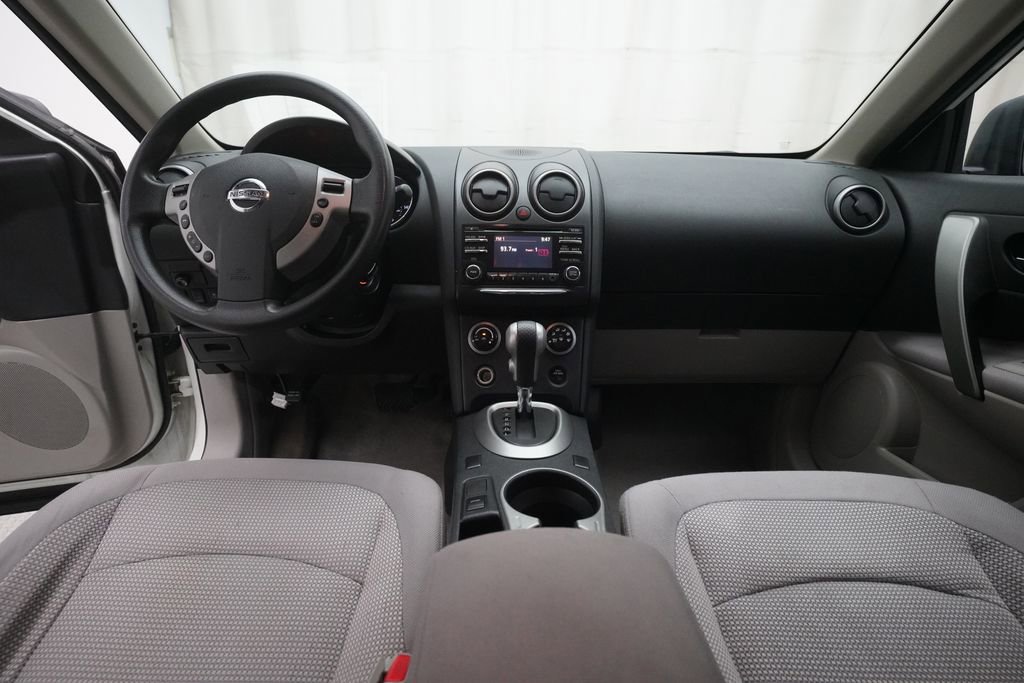 Used 2012 Nissan Rogue SV image 5