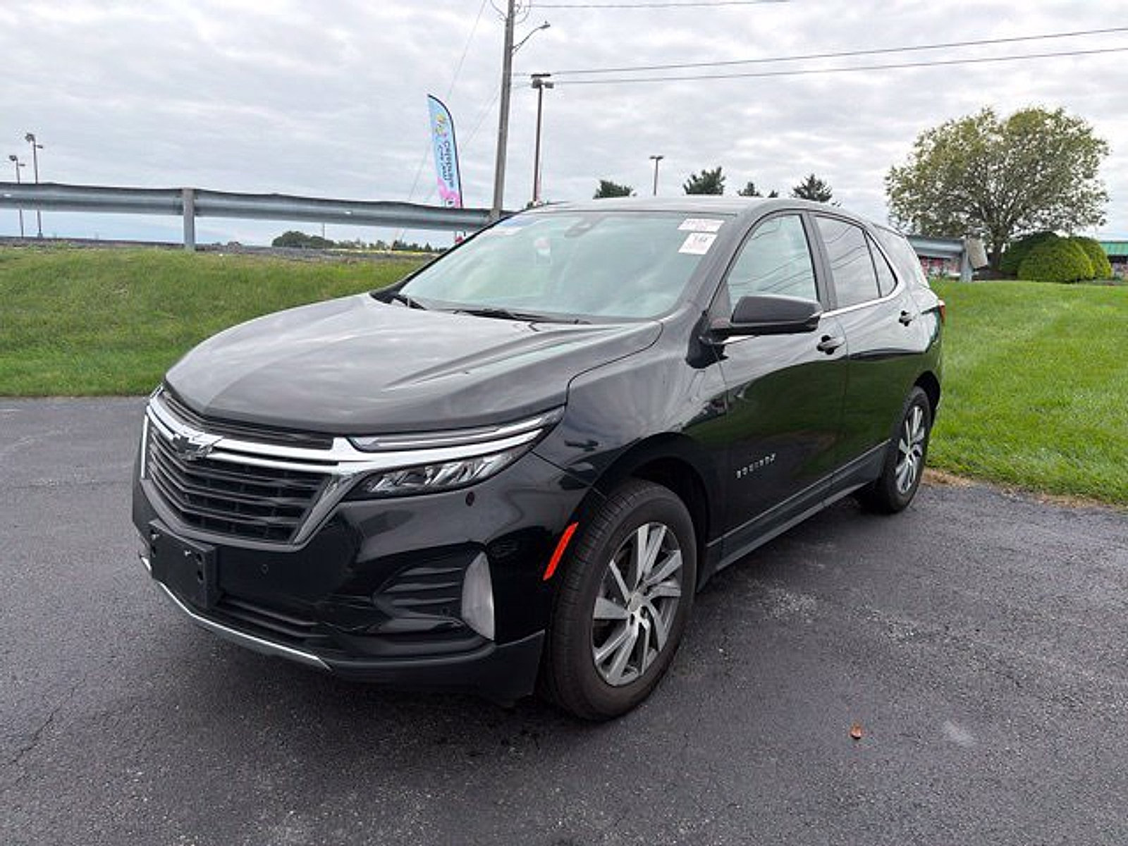 Certified 2023 Chevrolet Equinox LT AWD/4WD image 15