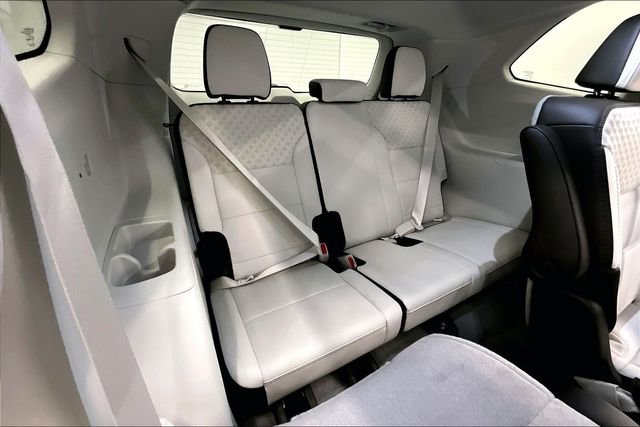 Used 2025 GMC Acadia Denali w/ Super Cruise Package image 31