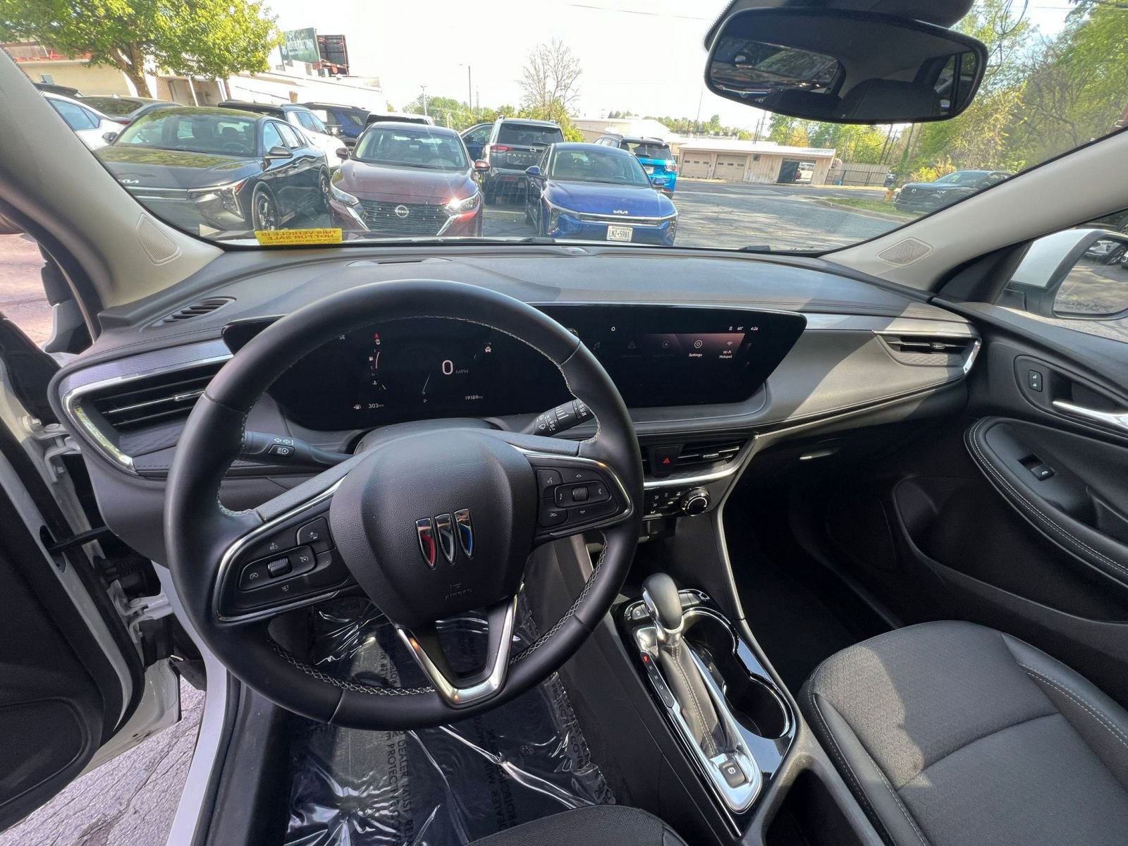 Used 2025 Buick Encore GX Preferred image 28