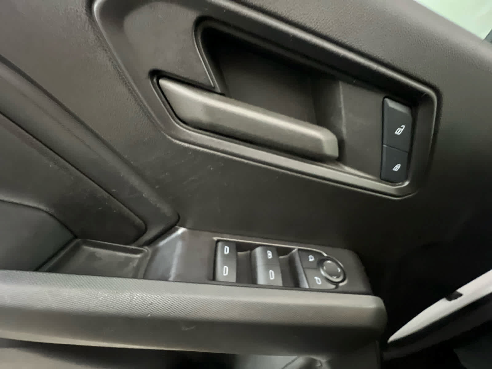 Used 2024 Chevrolet Colorado Trail Boss w/ Advanced Trailering Package AWD/4WD image 19