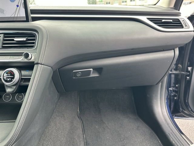 Used 2023 Genesis G70 2.0T image 28