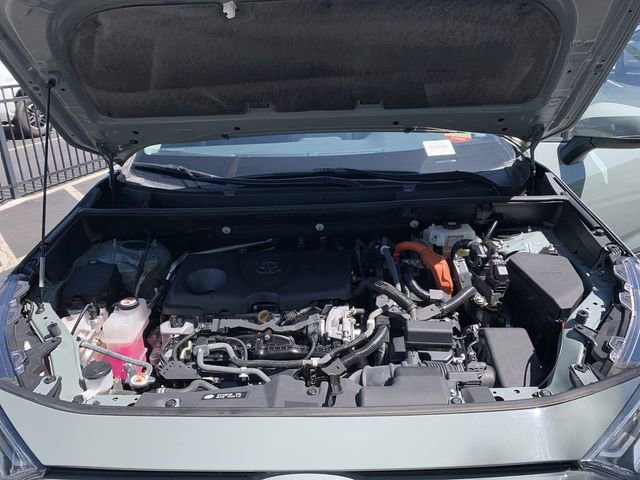 Used 2021 Toyota RAV4 XLE Premium AWD/4WD image 16