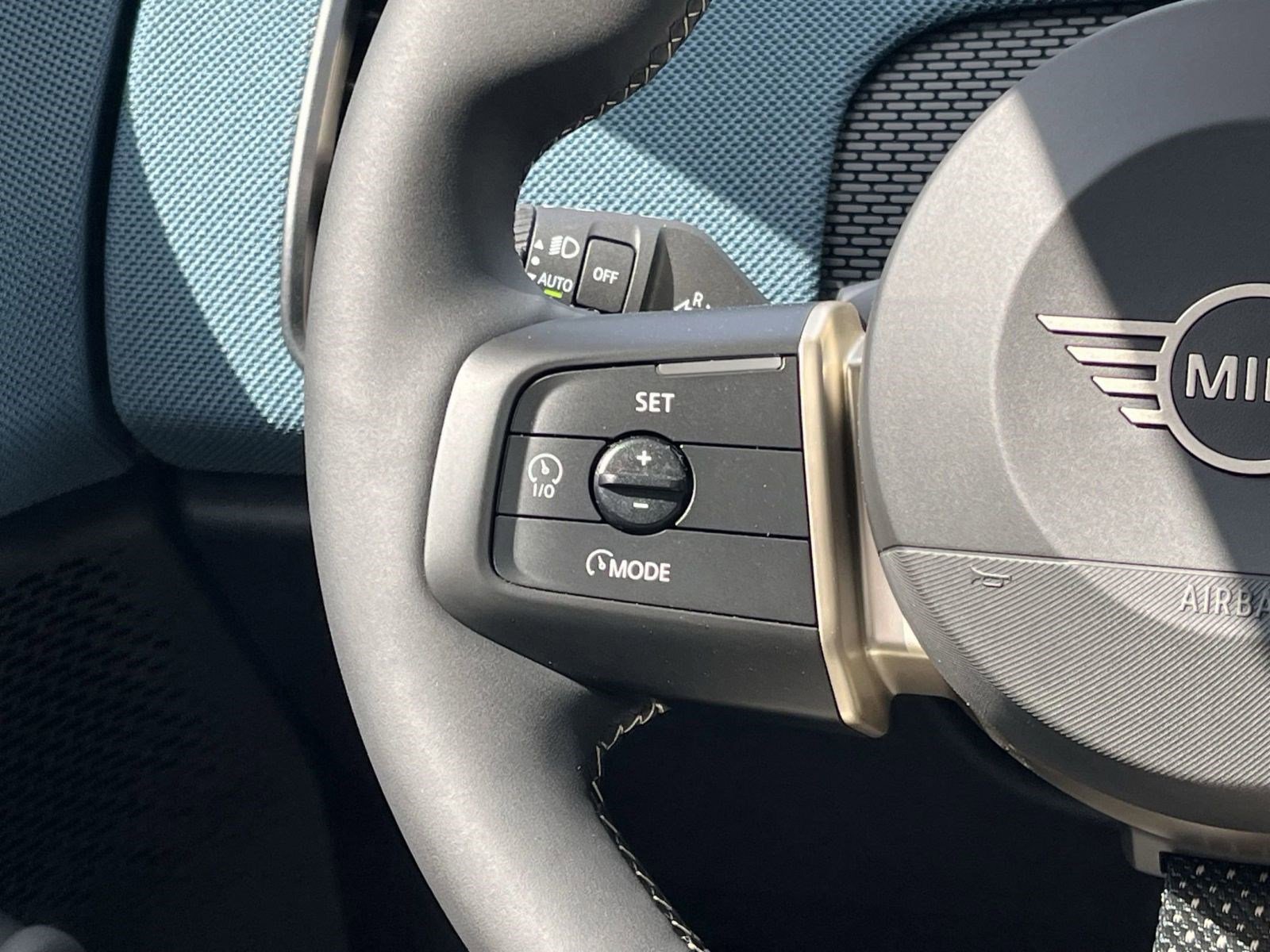 Used 2025 MINI Cooper Countryman S w/ Comfort Package Max image 16