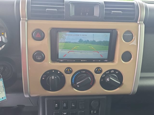 Used 2014 Toyota FJ Cruiser 4WD w/ Upgrade Package image 22