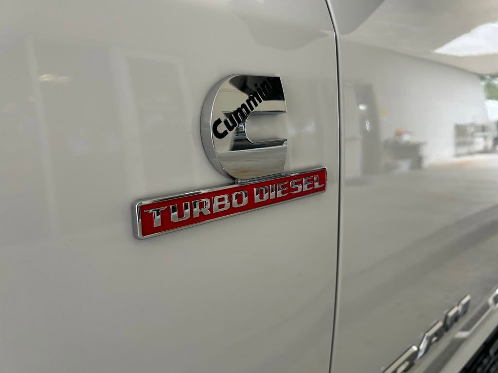 Used 2025 RAM 3500 Big Horn AWD/4WD image 15