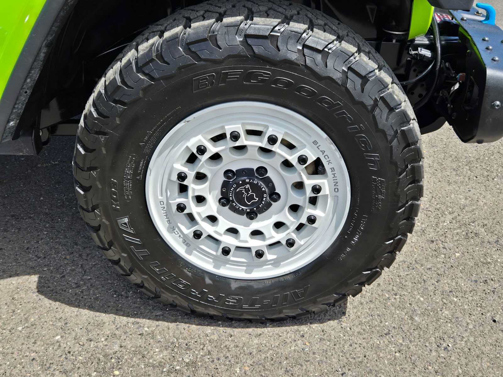 Used 2021 Jeep Wrangler Unlimited Rubicon 4xe w/ Cold Weather Group AWD/4WD image 9