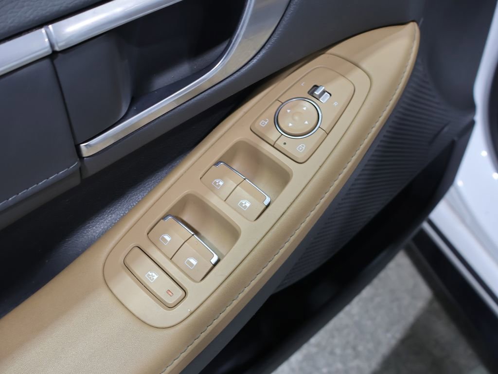 Used 2020 Hyundai Sonata Limited FWD image 13
