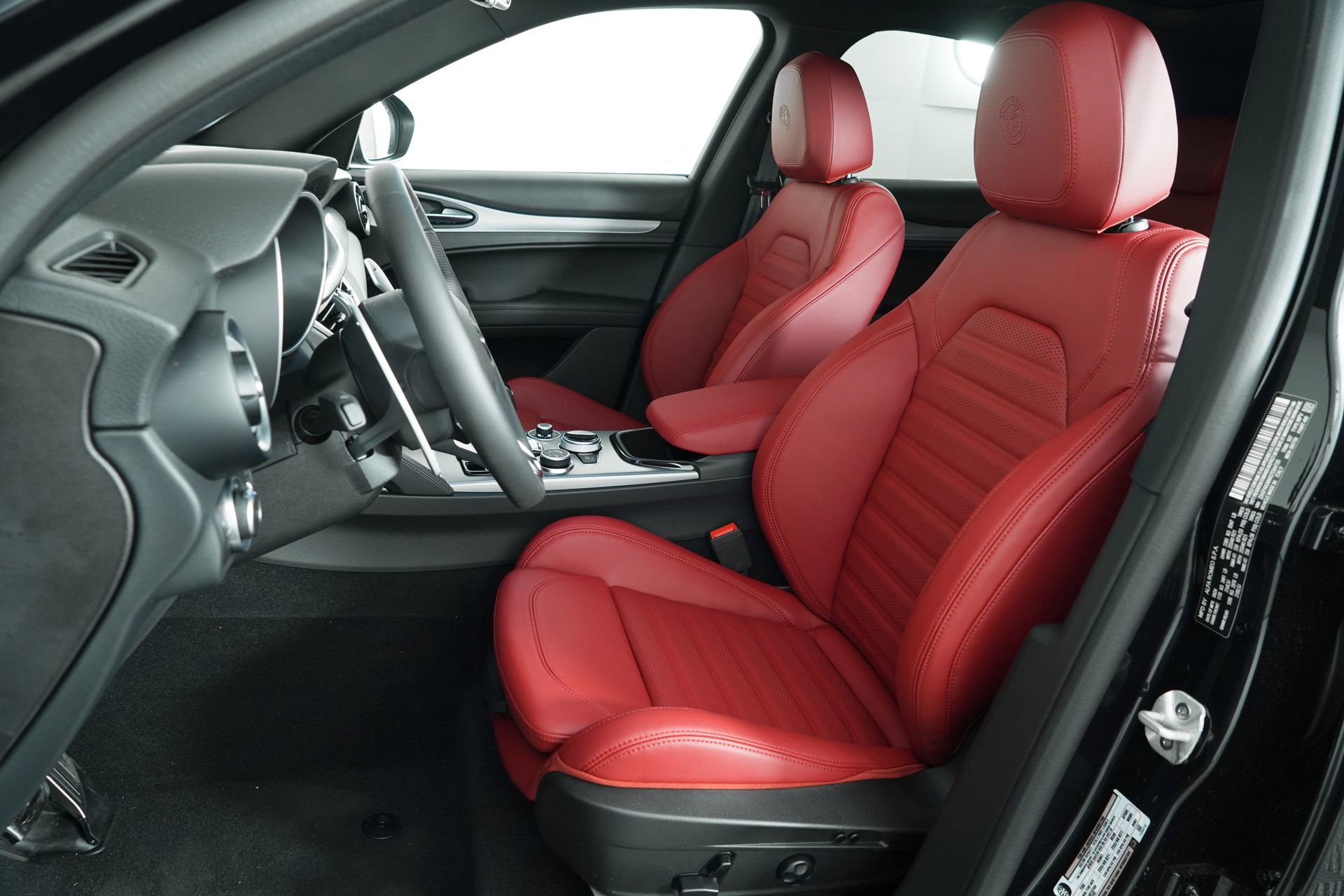New 2025 Alfa Romeo Stelvio Sprint w/ Veloce Package image 29