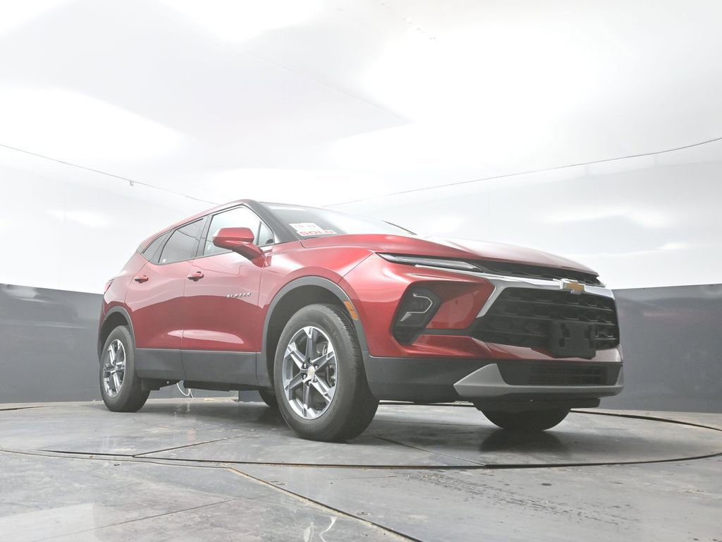 Used 2025 Chevrolet Blazer LT AWD/4WD image 26