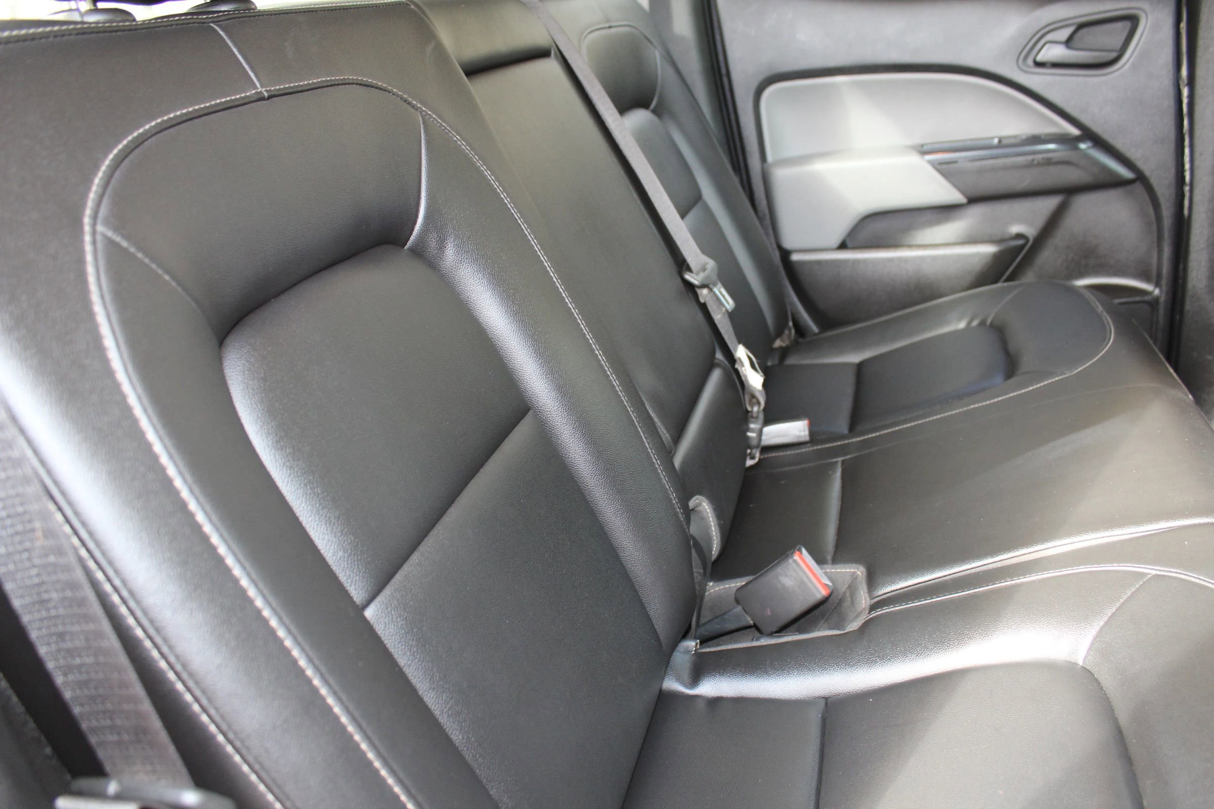 Used 2015 Chevrolet Colorado LT w/ Luxury Package image 15