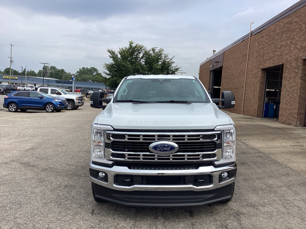 Used 2026 Ford F350 XLT AWD/4WD image 6
