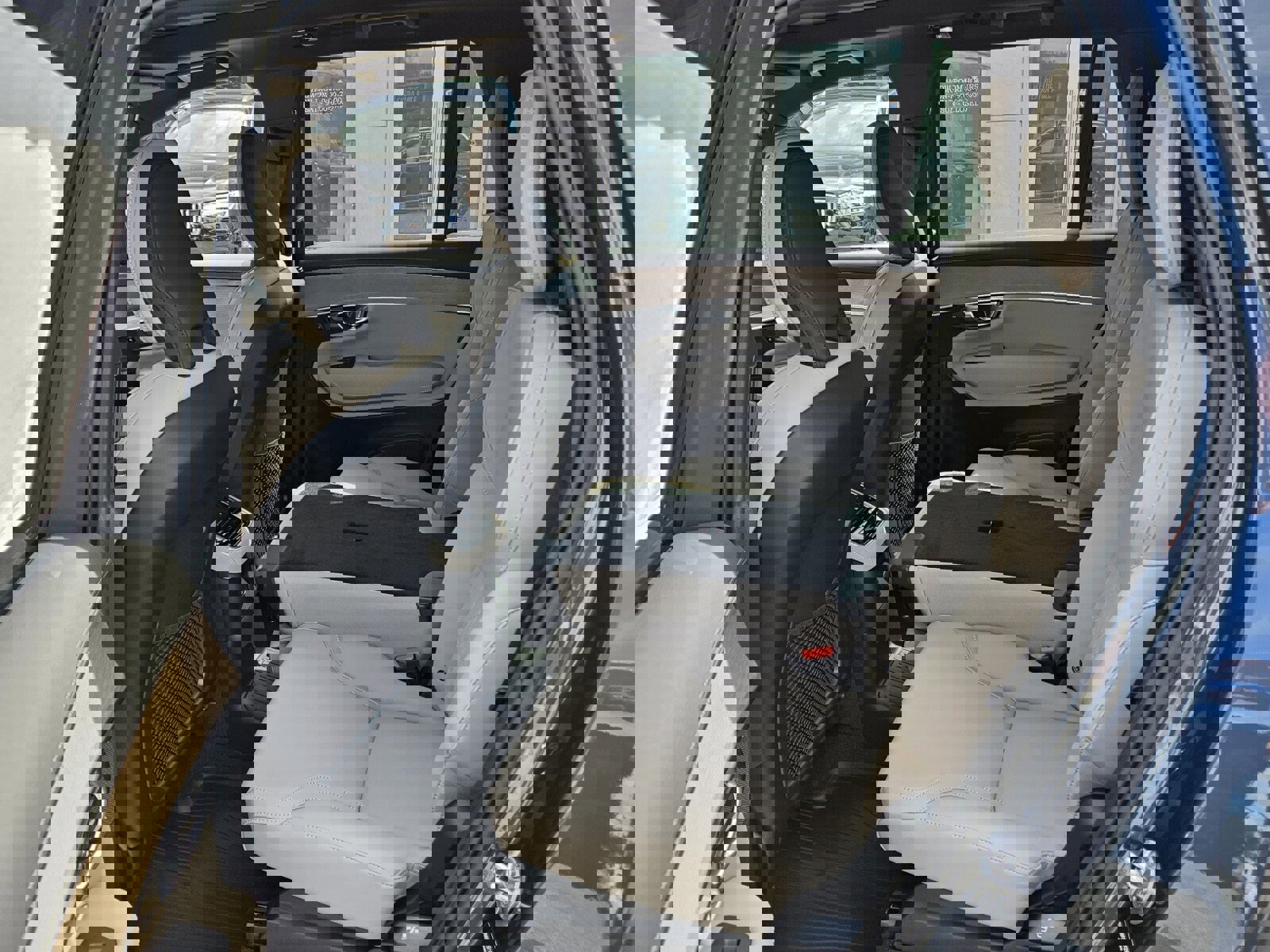 New 2026 Volvo XC90 T8 Plus image 5