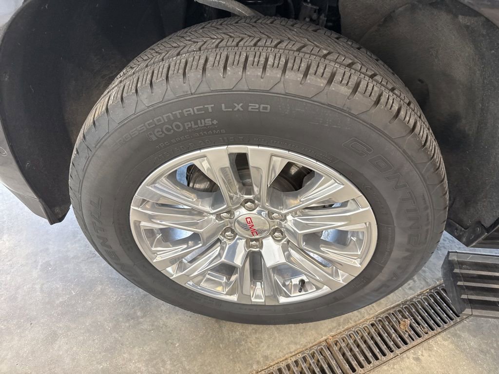 Certified 2025 GMC Yukon XL Denali w/ Sun & Power Step Package AWD/4WD image 31