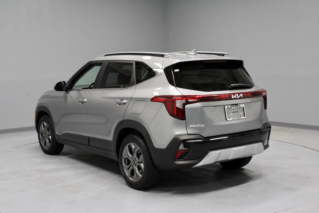 Used 2024 Kia Seltos S AWD/4WD image 10