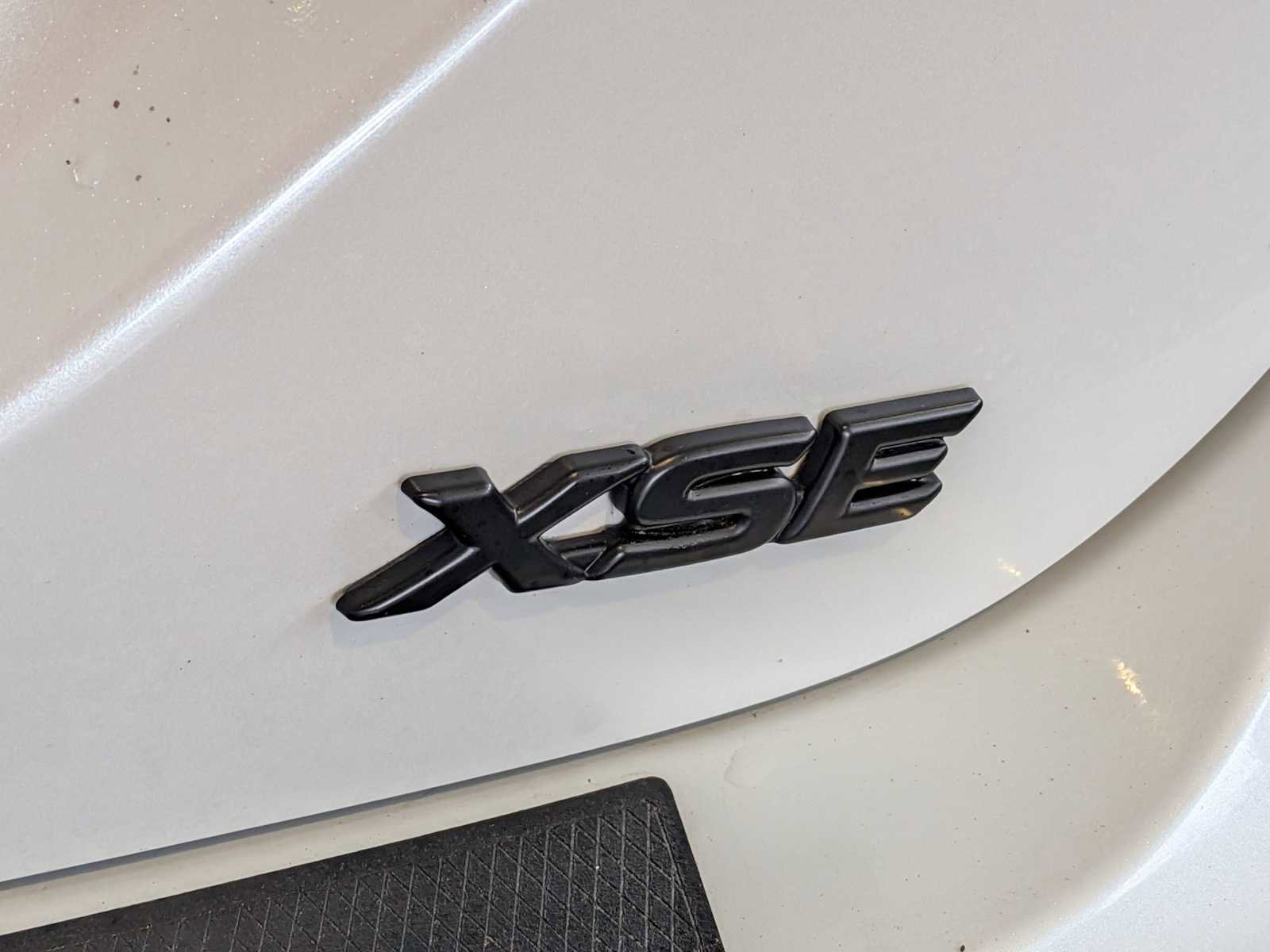 Used 2019 Toyota Camry XSE FWD image 12