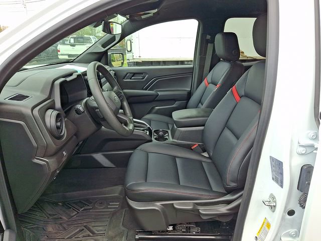 Used 2025 Chevrolet Colorado Trail Boss image 10