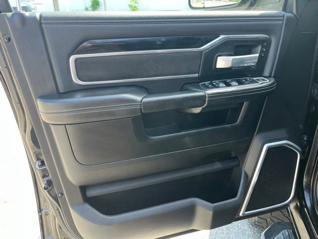 Used 2019 RAM 2500 Laramie w/ Night Edition AWD/4WD image 10