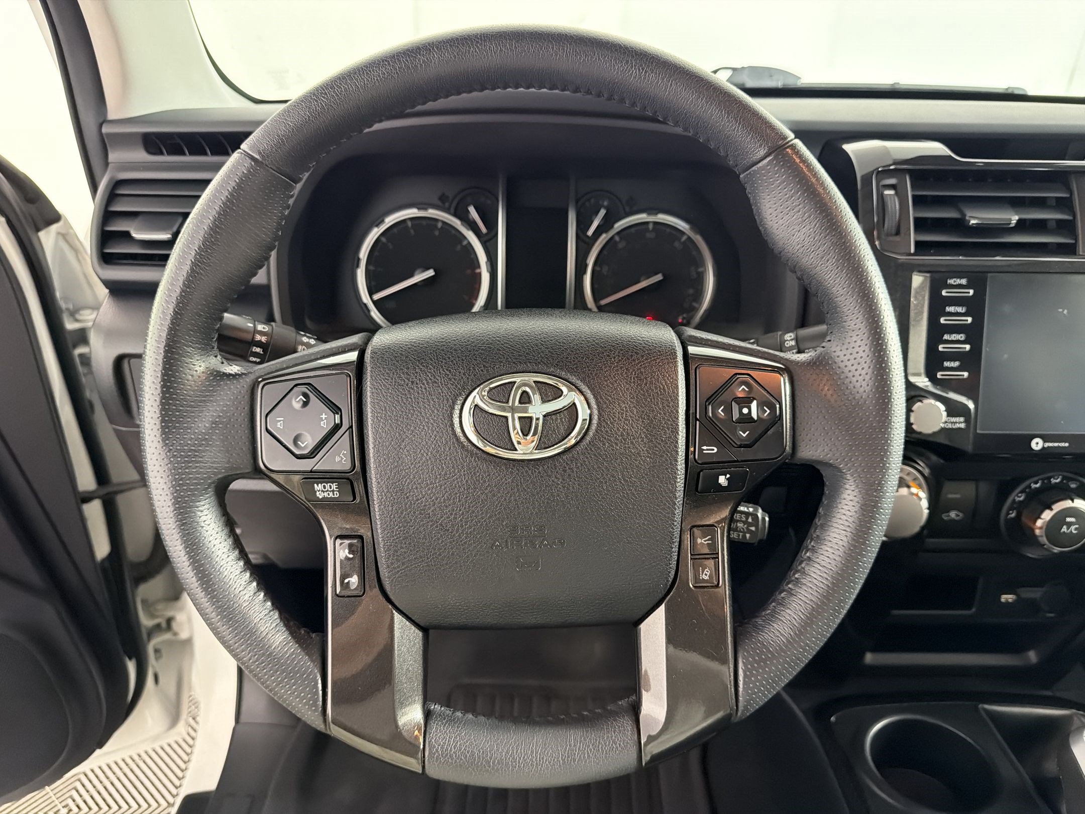 Used 2021 Toyota 4Runner TRD Off-Road Premium w/ Moonroof Package AWD/4WD image 11