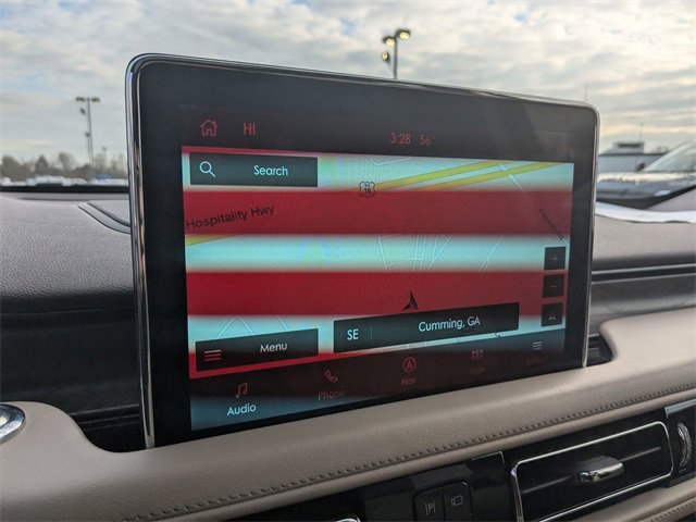 Used 2022 Lincoln Aviator Reserve w/ Class IV Trailer Tow Package image 16