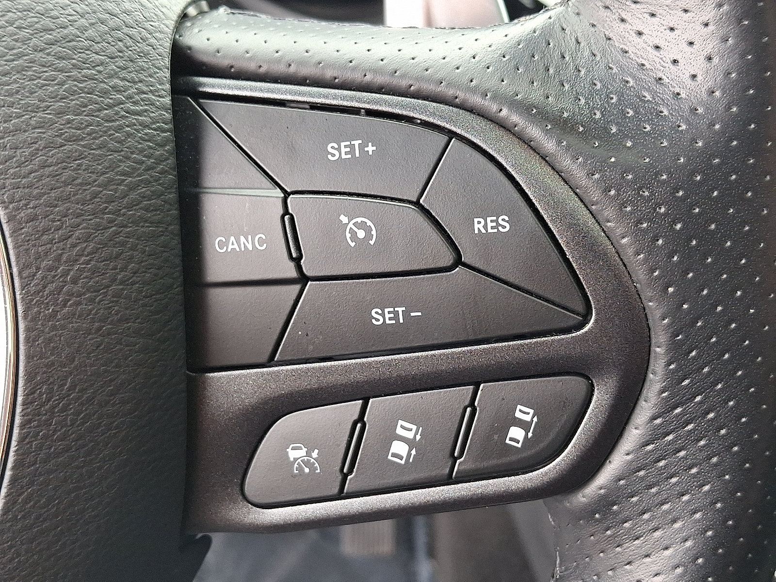 Used 2022 Dodge Durango GT AWD/4WD image 24