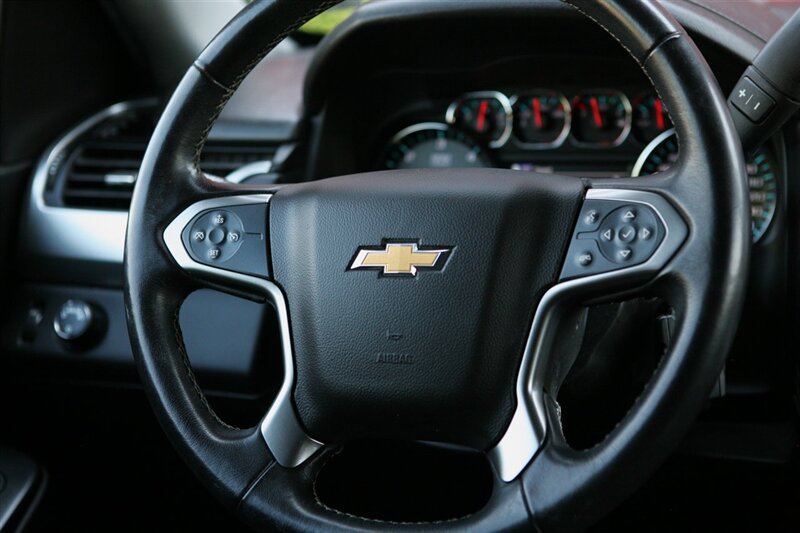 Used 2020 Chevrolet Suburban LS RWD image 22