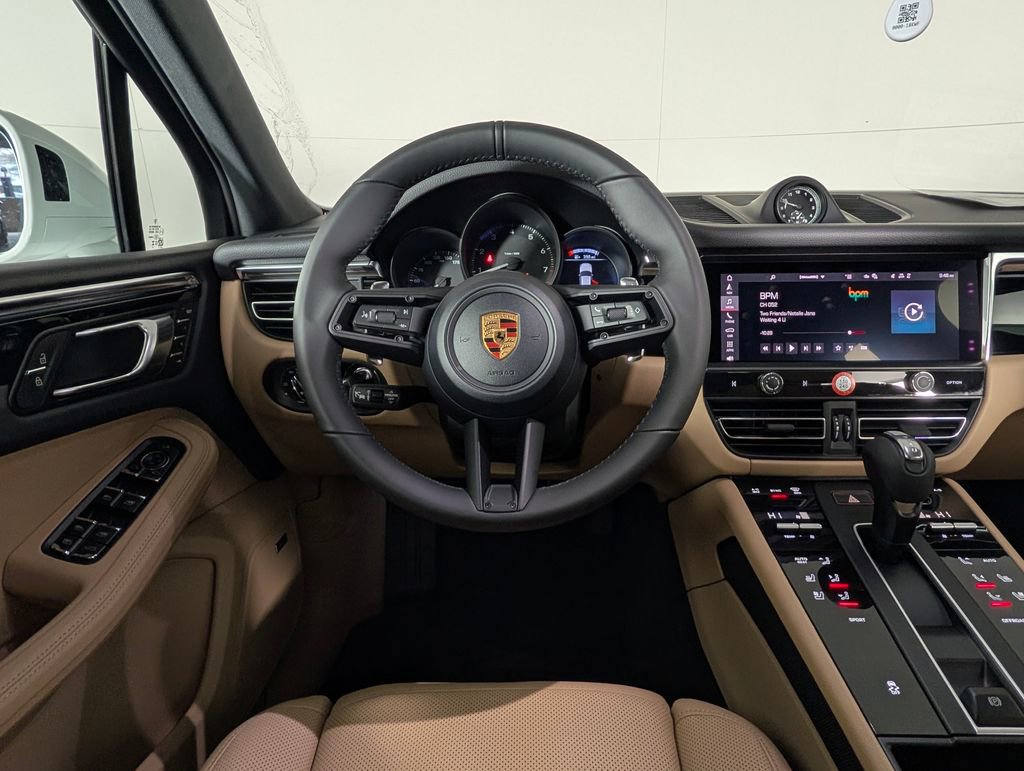 New 2026 Porsche Macan image 21