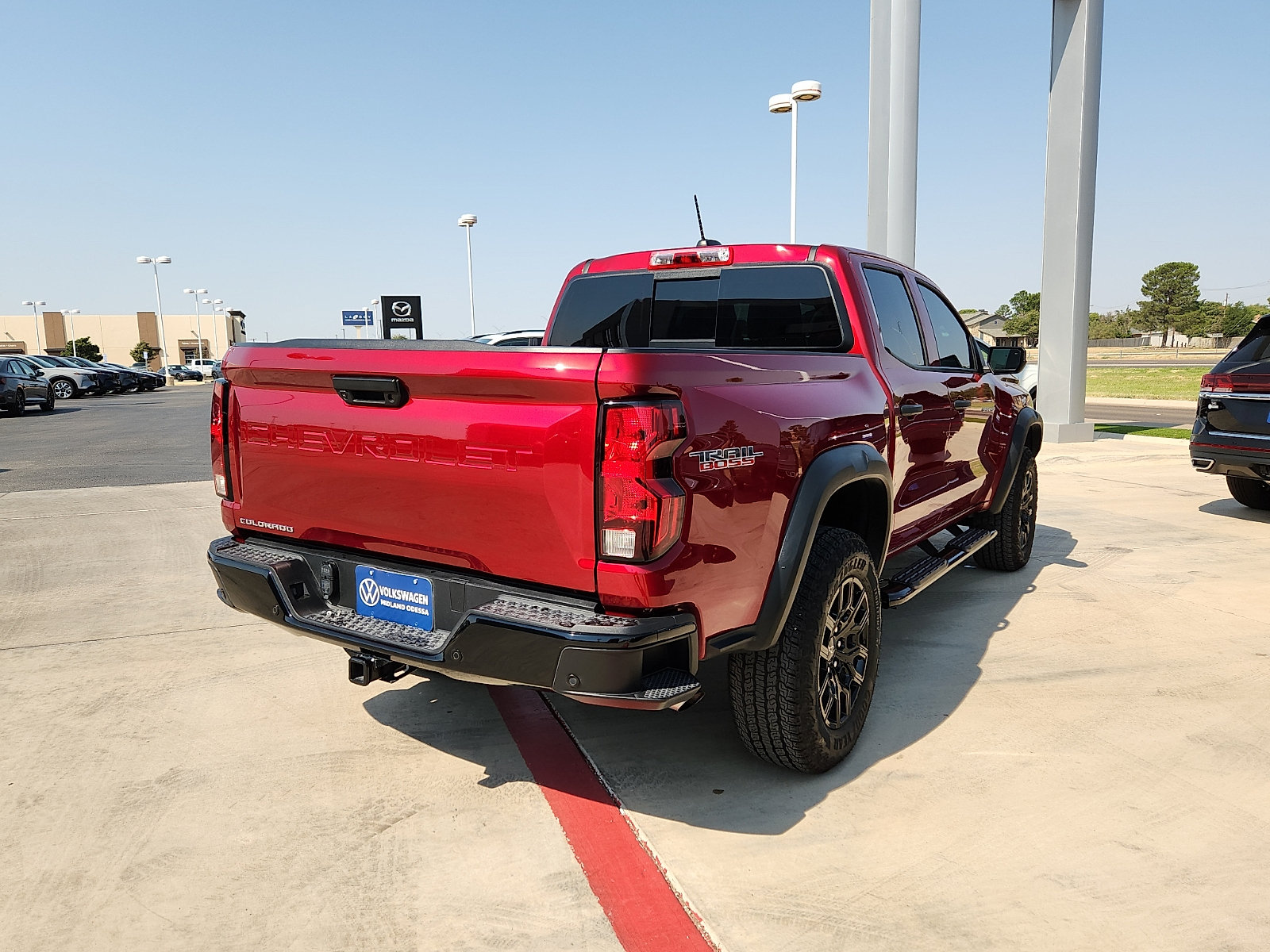 Used 2024 Chevrolet Colorado Trail Boss w/ Advanced Trailering Package AWD/4WD image 5